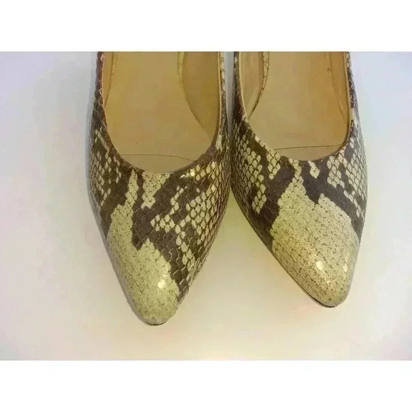 Amalfi Made in Italy Animal Print Pointed Toe Stiletto Pumps size Women's 6M - Picture 2 of 9